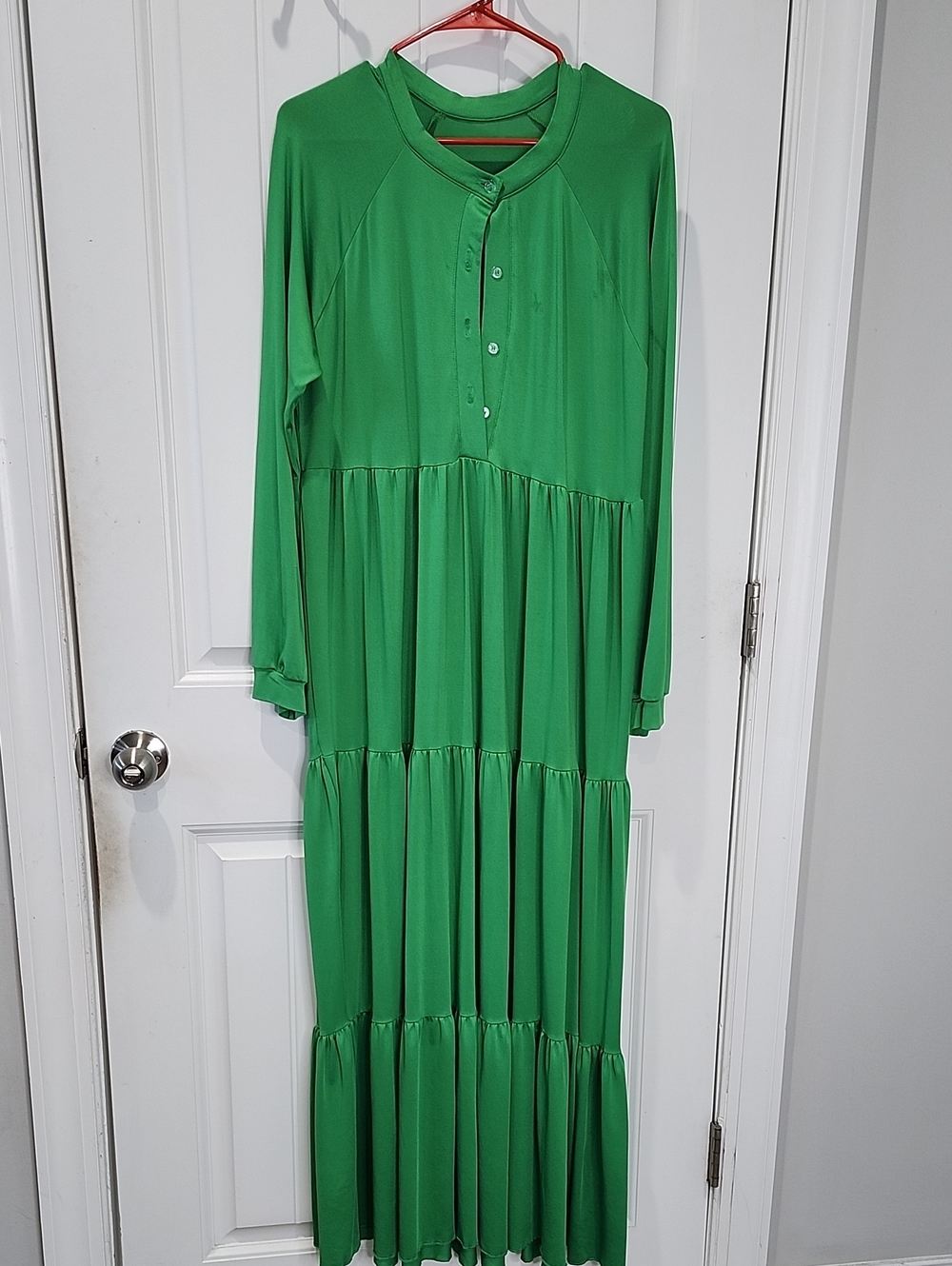 Women’s Green Long Sleeve Tiered Maxi Dress - XL - Picture 1 of 1